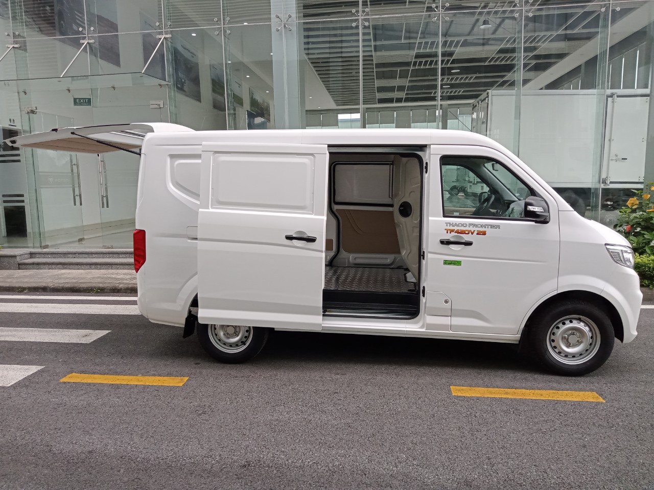 Xe Thaco Tải Van 2 Chỗ 945kg: Frontier TF420 – TF450 – TF480
